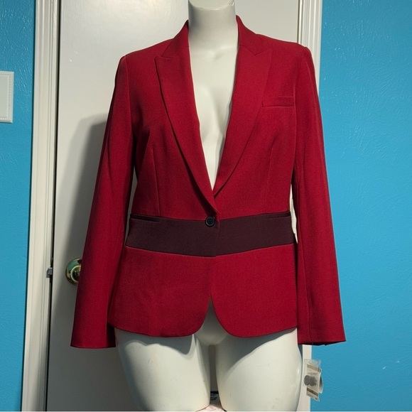 Anne Klein Red Blazer Notched Lapels Fitted Silhouette contrasting waist band 12 - Picture 4 of 16